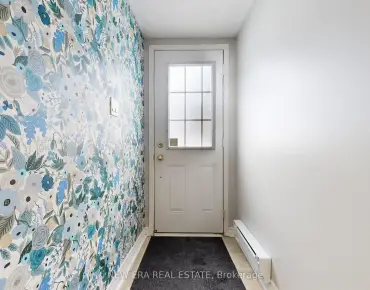 #77-65 Foundry Ave Dovercourt-Wallace Emerson-Junction 3 beds 2 baths 1 garage 689999.00