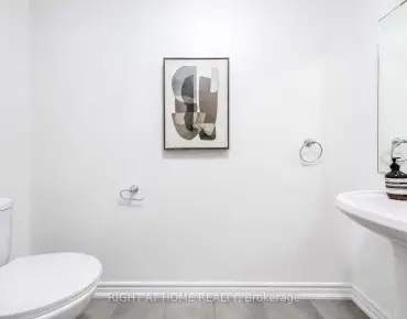 #15-10 Carnation Ave Long Branch 2睡房3卫生间1车位, 出售价格765000.00加元