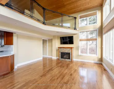 
            #4-75 Maple Ave S Port Credit 2睡房2卫生间2车位, 出售价格1525000.00加元                    