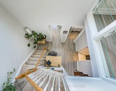 
#920-16 Laidlaw St South Parkdale 2 beds 2 baths 1 garage 779900.00        