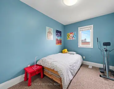
#2-2964 Islington Ave Humber Summit 2 beds 2 baths 2 garage 580000.00        