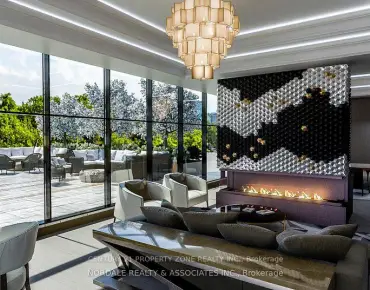 
            #601-2450 Bloor St W High Park-Swansea 2睡房2卫生间1车位, 出售价格1099000.00加元                    