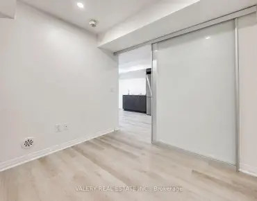 
#1-183 William Duncan Rd Downsview-Roding-CFB 1 beds 1 baths 1 garage 299900.00        