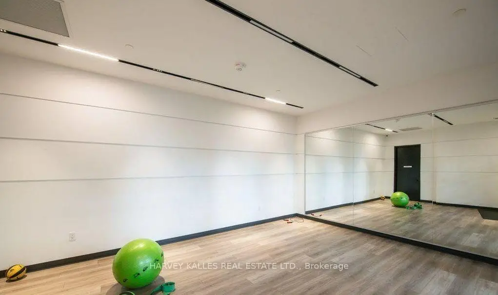 Toronto 共管镇屋