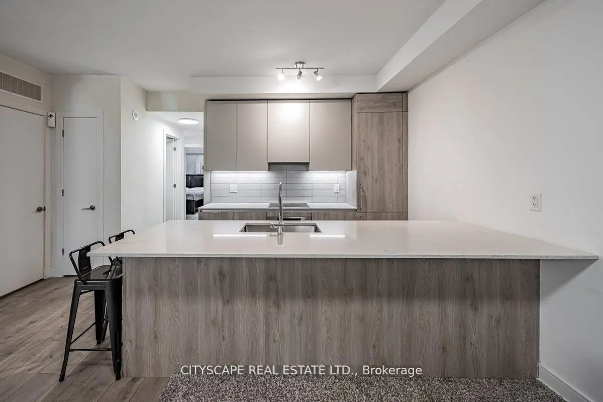 Toronto 共管镇屋