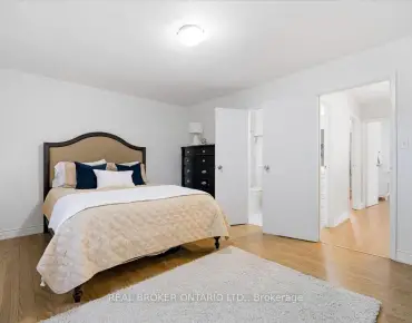 #2-6855 Glen Erin Dr Meadowvale 3 beds 2 baths 2 garage 499850.00