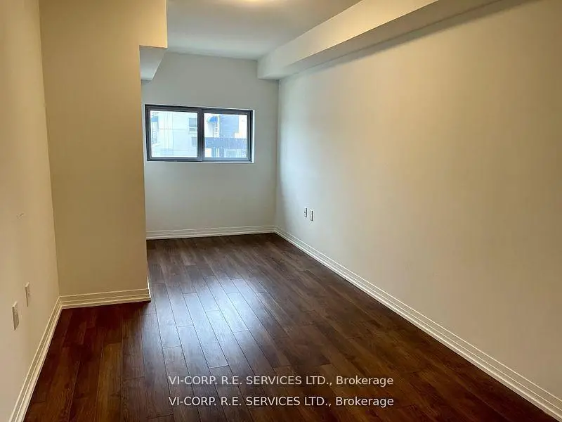 Toronto 共管镇屋