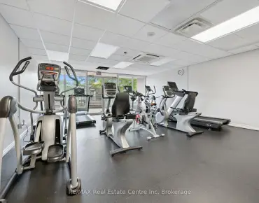 
            #302-155 HILLCREST Ave Cooksville 2睡房1卫生间1车位, 出售价格399900.00加元                    
