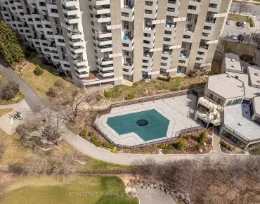 #C34-300 Mill Rd Markland Wood 3睡房3卫生间车位, 出售价格688000.00加元