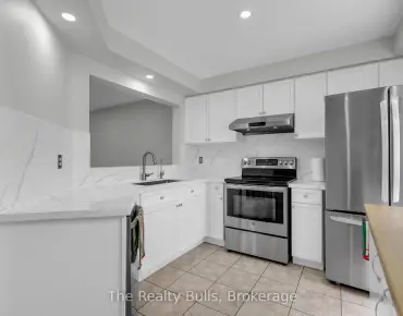 
            #136-1292 Sherwood Mills Blvd East Credit 3睡房3卫生间2车位, 出售价格789000.00加元                    