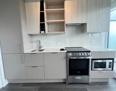 #3805-3900 Confederation Pkwy City Centre 睡房1卫生间车位, 出售价格349900.00加元