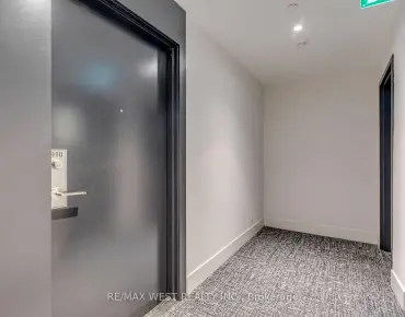 #910-1808 St. Clair Ave W Weston-Pellam Park 2睡房2卫生间1车位, 出售价格735000.00加元