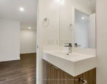 #602-30 Samuel Wood Way Islington-City Centre West 2睡房2卫生间1车位, 出售价格599900.00加元
