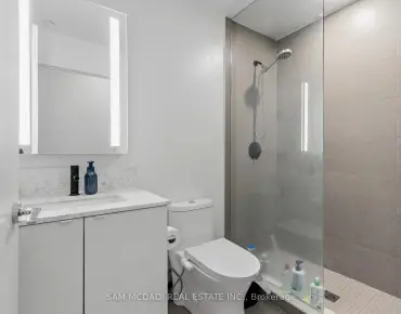 
            #PH01-270 Dufferin St South Parkdale 2睡房2卫生间车位, 出售价格899999.00加元                    