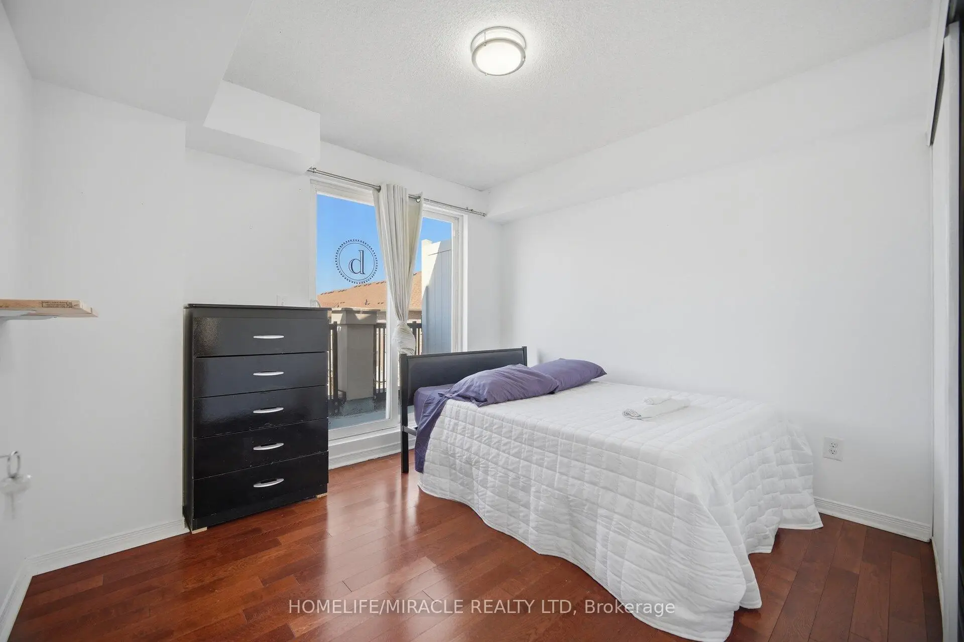 Toronto 共管镇屋
