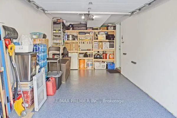Toronto 共管镇屋