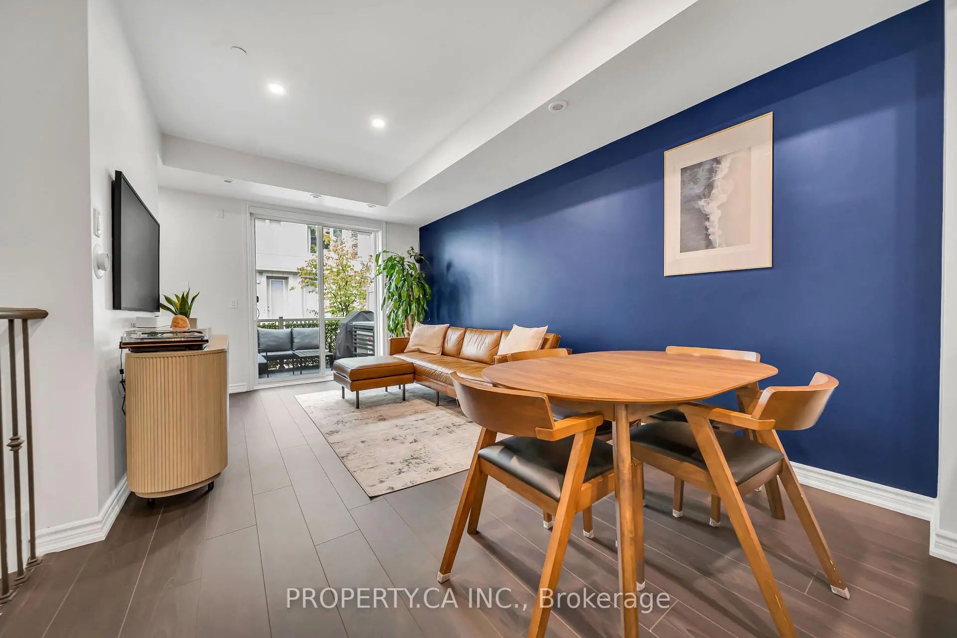 Toronto 共管镇屋