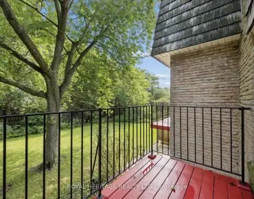 
#105-701 Burnhamthorpe Rd Markland Wood 3 beds 2 baths 1 garage 789000.00        