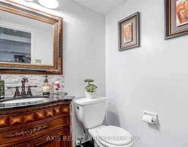 #322-364 The East Mall St Islington-City Centre West 4 beds 3 baths 1 garage 699900.00