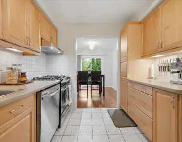 #24-4605 Donegal Dr Central Erin Mills 3 beds 3 baths 2 garage 859000.00