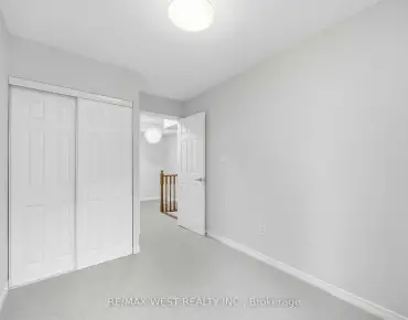 
            #122-20 Elsie Ln Dovercourt-Wallace Emerson-Junction 2睡房2卫生间1车位, 出售价格734900.00加元                    