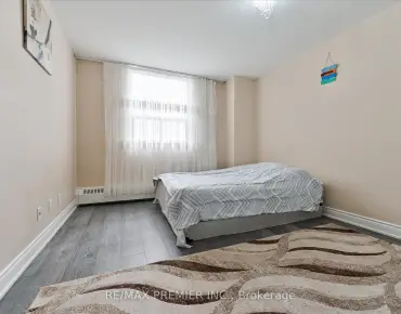 #716-80 Grandravine Dr York University Heights 3睡房1卫生间1车位, 出售价格496000.00加元