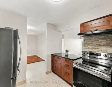 
            #1009-1320 Islington Ave Islington-City Centre West 2睡房2卫生间1车位, 出售价格619999.00加元                    