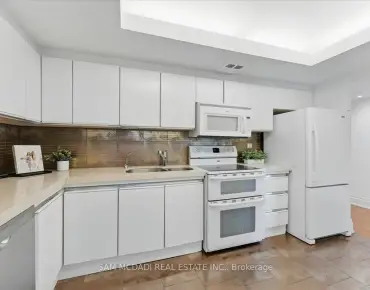 
            #1605-2045 Lake Shore Blvd W Mimico 1睡房1卫生间1车位, 出售价格729000.00加元                    