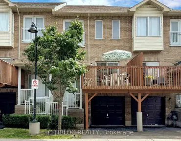 
            #13-3029 Finch Ave W Humbermede 3睡房4卫生间2车位, 出售价格900000.00加元                    
