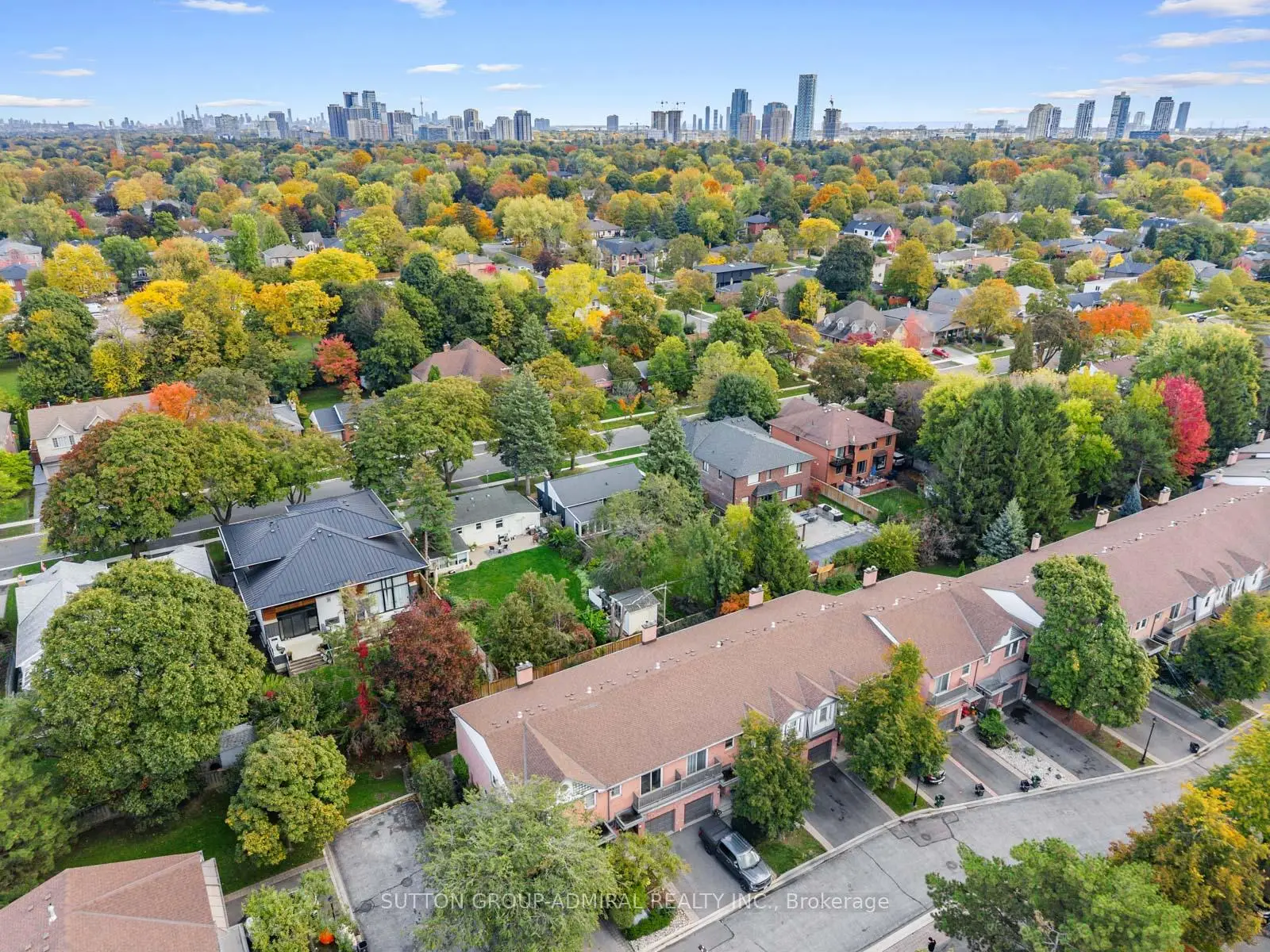 Toronto 共管镇屋