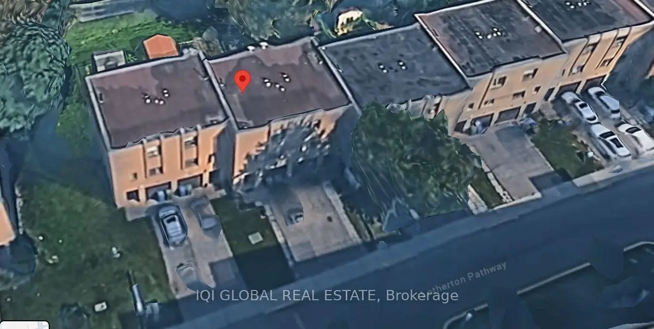 Toronto 共管镇屋