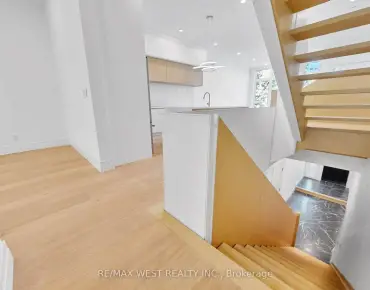 
            #3-2639R Dundas St W Junction Area 3睡房4卫生间1车位, 出售价格1695000.00加元                    