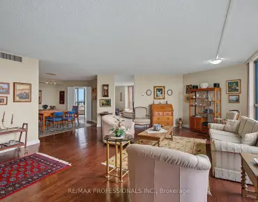 
            #1004-2010 Islington Ave Kingsview Village-The Westway 2睡房2卫生间2车位, 出售价格745000.00加元                    