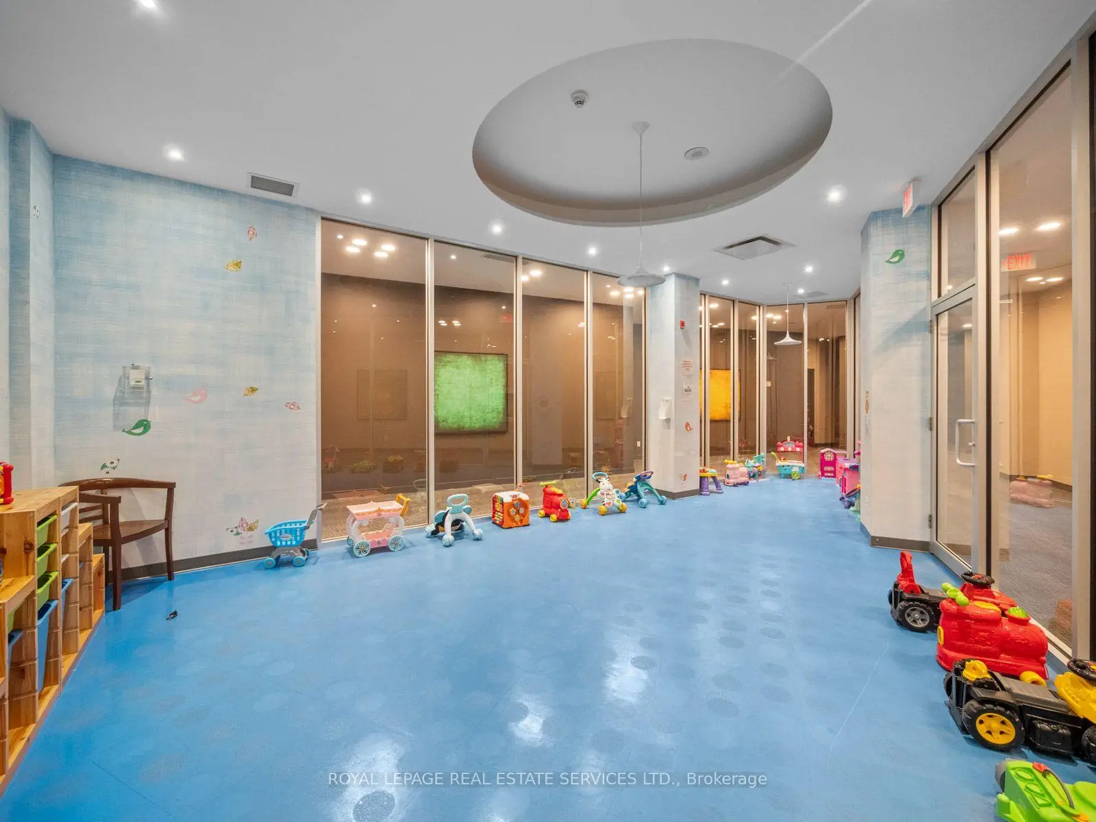 Toronto 共管镇屋