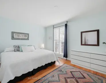 #94-65 Old Burnhamthorpe Rd Markland Wood 3 beds 2 baths 1 garage 749000.00