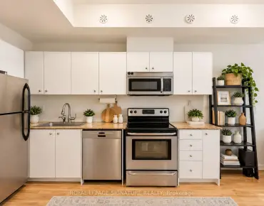 
            #57-68 Winston Park Blvd Downsview-Roding-CFB 1睡房2卫生间1车位, 出售价格545000.00加元                    
