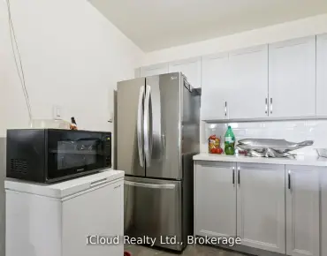 
            #1108-238 Albion Rd Elms-Old Rexdale 3睡房2卫生间1车位, 出售价格450000.00加元                    