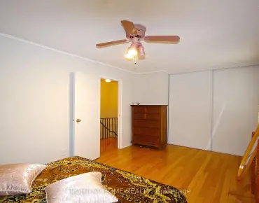 
            #53-1055 Shawnmarr Rd Port Credit 3睡房2卫生间2车位, 出售价格674900.00加元                    