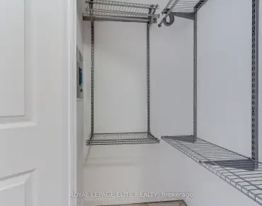#1610-3 Hickory Tree Rd Weston 1睡房1卫生间1车位, 出售价格399000.00加元