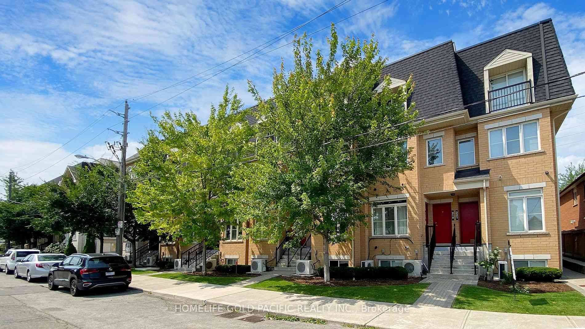 Toronto condo townhouses