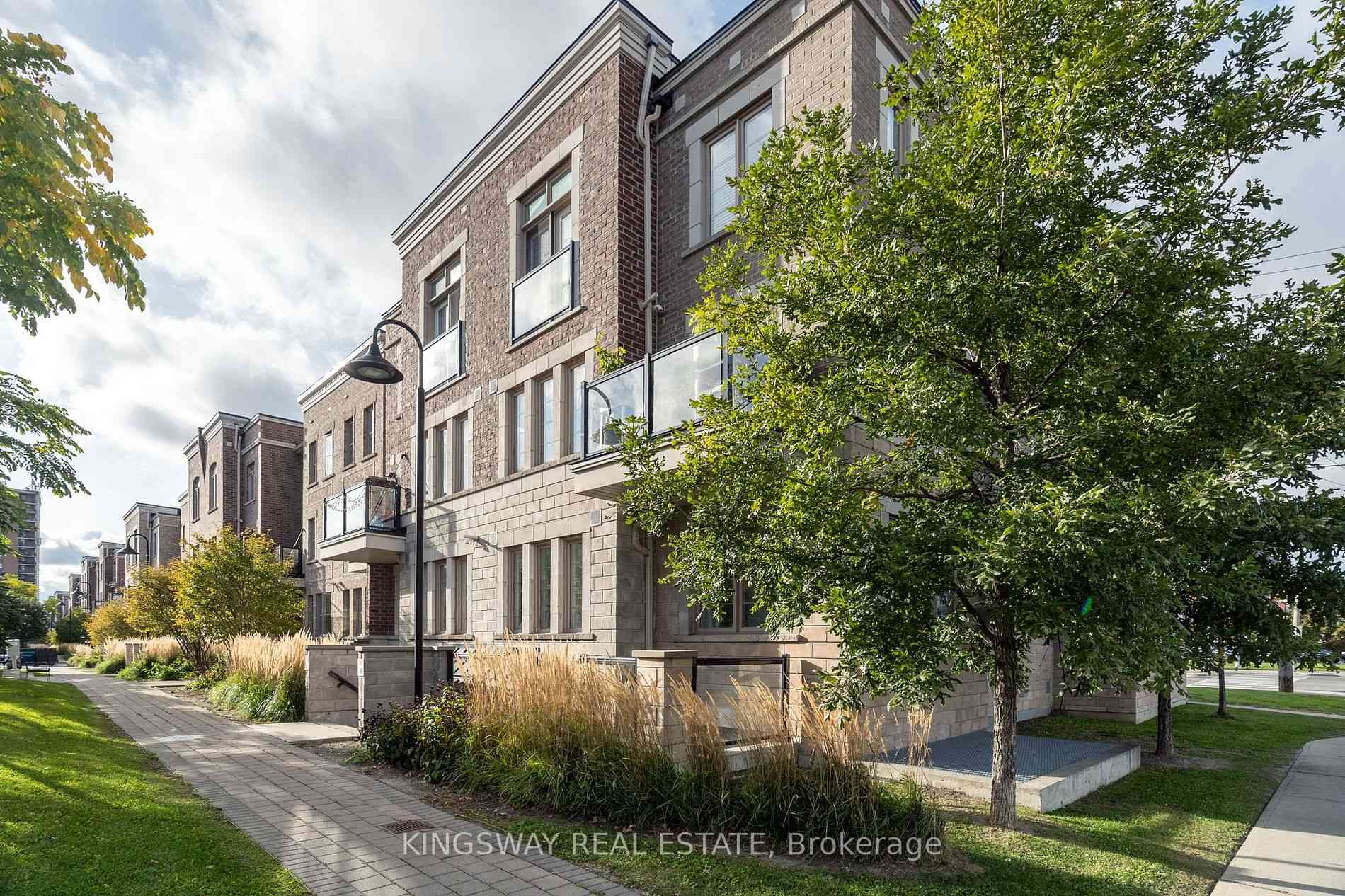 Toronto condo townhouses