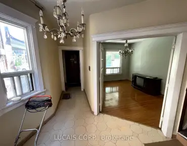 
32 Saddletree Dr <a href='https://luckyalan.com/community.php?community=Toronto:Bayview Woods-Steeles'>Bayview Woods-Steeles, Toronto</a> 6 beds 4 baths 2 garage $1.988M