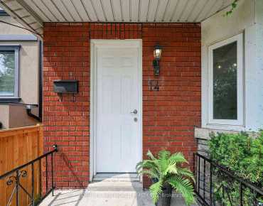 
Poulett St Moss Park, Toronto 3 beds 2 baths 1 garage $999K