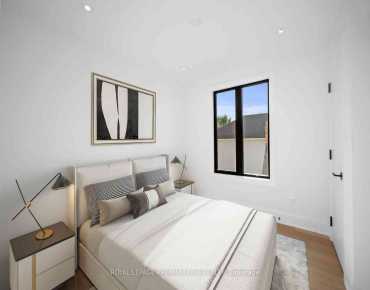 21 Chiefswood Sq Steeles, Toronto 5 beds 5 baths 2 garage $1.495M