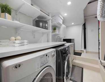 75 Manor Rd E <a href='https://luckyalan.com/community_CN.php?community=Toronto:Mount Pleasant West'>Mount Pleasant West, Toronto</a> 4 beds 1 baths 1 garage $1.349M