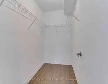 
11 Flamingo Cres Brookhaven-Amesbury, Toronto 3 beds 2 baths  garage $999.99K