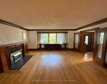 57 Lowry Sq Malvern, Toronto 4 beds 3 baths 1 garage $839K