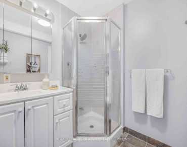 16 Revcoe Dr <a href='https://luckyalan.com/community.php?community=Toronto:Newtonbrook East'>Newtonbrook East, Toronto</a> 4 beds 3 baths 1 garage $1.6M
