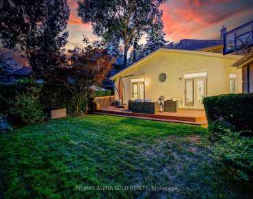 
38 Foxbar Rd Yonge-St. Clair, Toronto 4 beds 4 baths  garage $1.895M