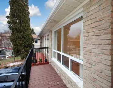 30 Lowbank Crt <a href='https://luckyalan.com/community.php?community=Toronto:Bayview Woods-Steeles'>Bayview Woods-Steeles, Toronto</a> 3 beds 2 baths 1 garage $1.05M
